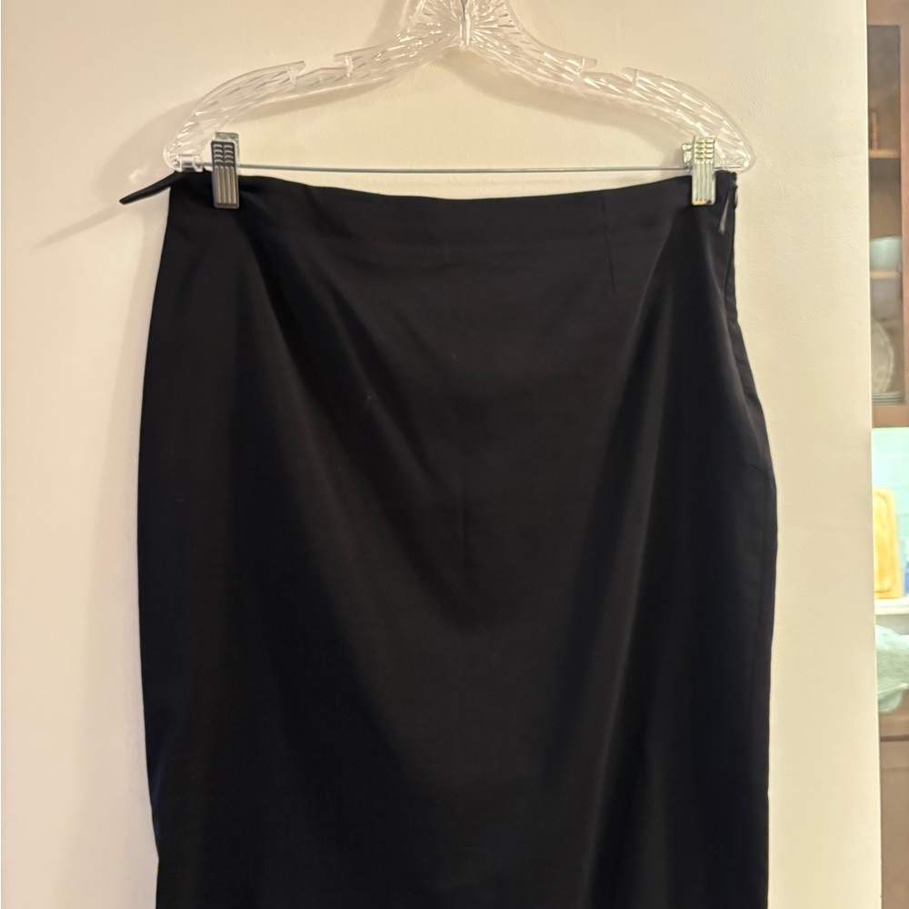 Classic Black Women's Pencil Skirt